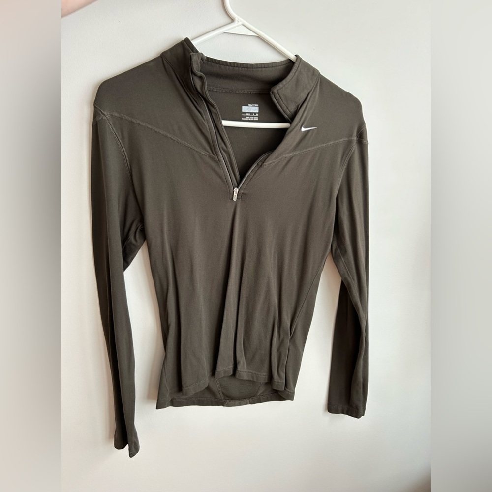 Women’s small Olive Green brownish Nike Quarter zip